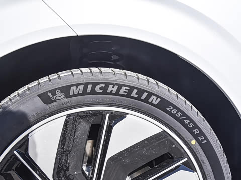 2025�� 210Max���̰� 5��