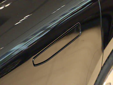 2025�� 75kWh Touring