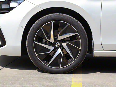 2024�� 380TSI DSG�����