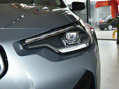 2025�� 225i M�˶���ҹ��װ