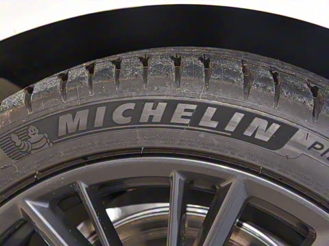 2024�� 325i M�˶���ҹ��װ