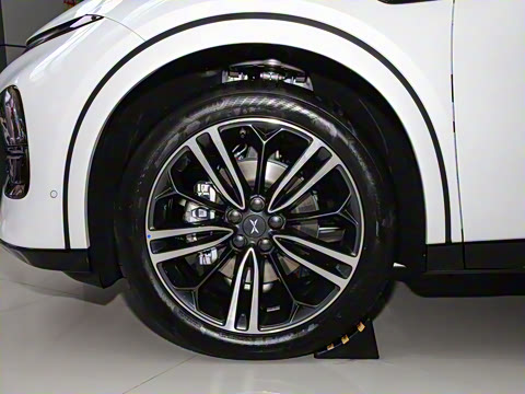 2023�� 755 �������� Pro