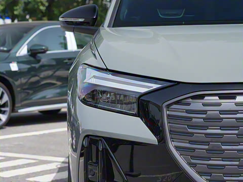 2024�� 50 e-tron quattro ������ҹ��