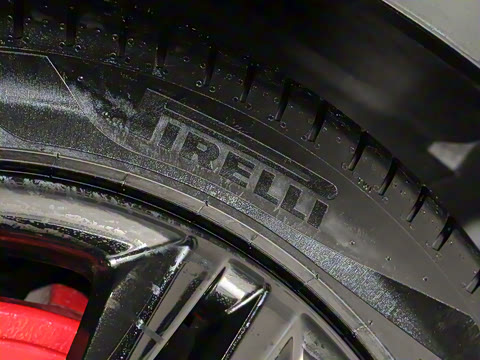 2024�� 2.0T 250PS R-DYNAMIC Sҫ���˶���