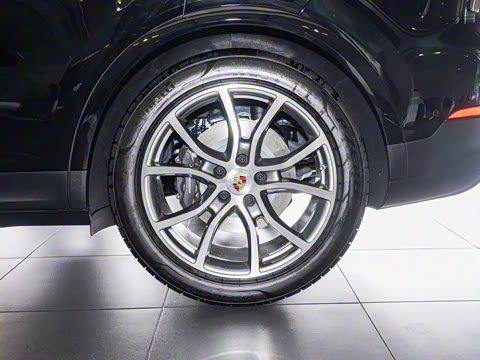 2025�� Cayenne 3.0T