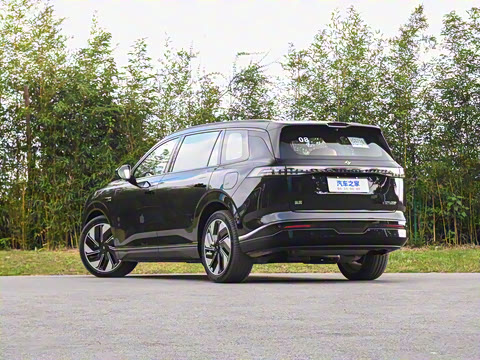 2025�� 210Ultra���̰� 5��