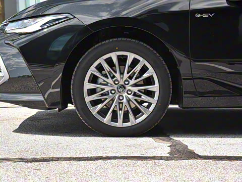 2024�� ˫�� 2.5L XLE����