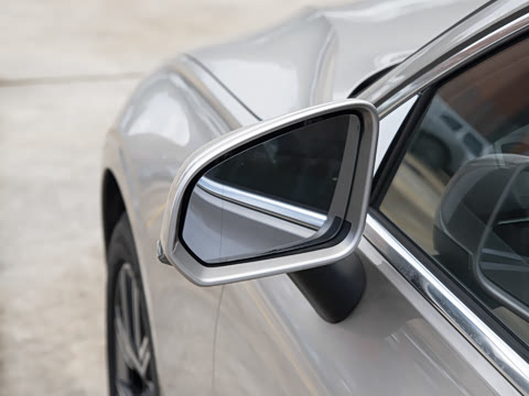 2025�� B4 ���ݺ�����