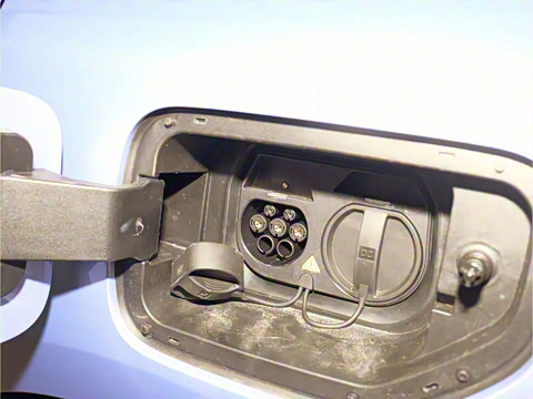 2025�� ���� 650ProѲ����