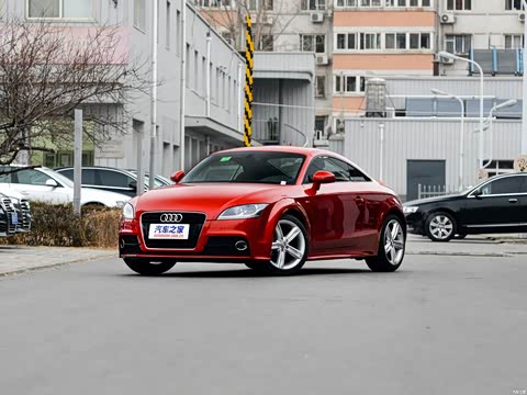 2013�� TT Coupe 45 TFSI ��ɫ�λð�