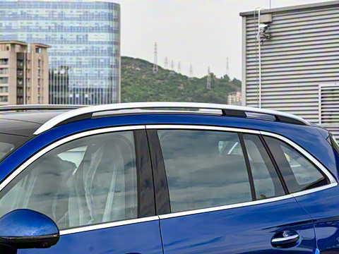 2025�� GLC 300 L 4MATIC ������ 7��