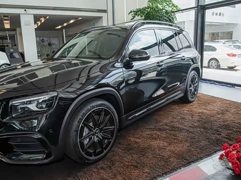 2026�� AMG GLB 35 4MATIC