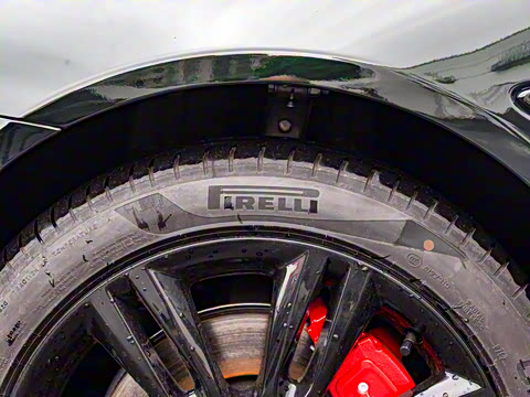 2025�� 2.0T 250PS R-DYNAMIC 90�����ذ�