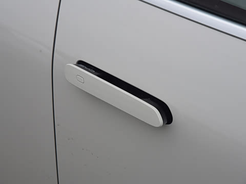 2024�� ��ҫ�� DM-i 1.5T 121km ������