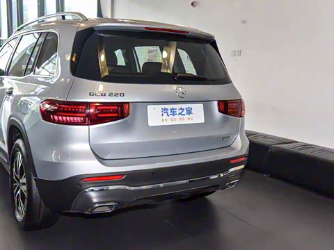 2025�� GLB 220 ������