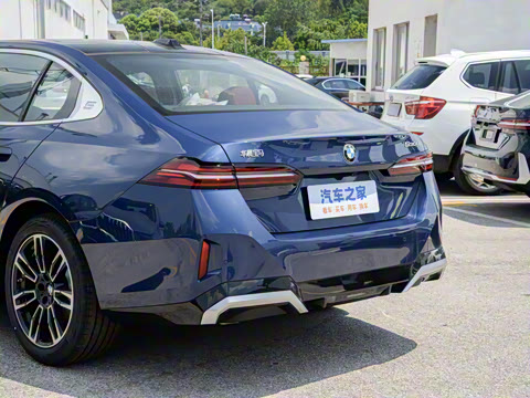 2024�� 530Li ������ M�˶���װ