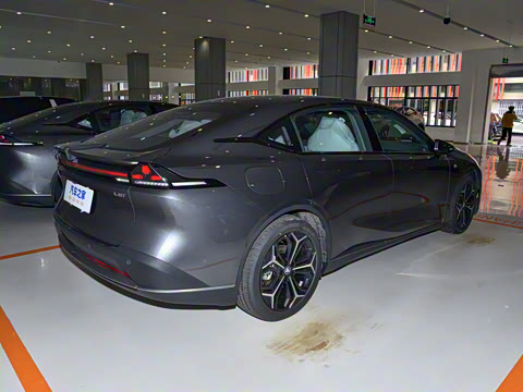 2024�� 300Max���̰�