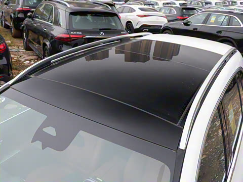 2025�� GLC 260 L 4MATIC ������