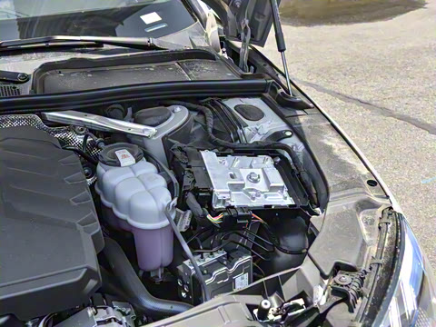 2025�� 200���������� 45 TFSI quattro ��ѡ������