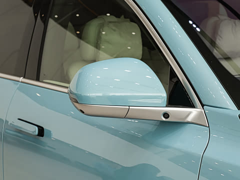 2025�� Ultra ���ܻ��°�