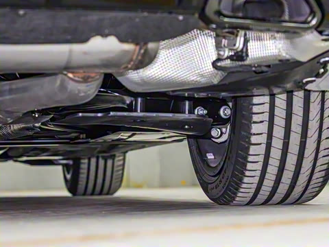 2025�� 330i M�˶���ҹ��װ