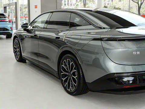 2024�� �����Ǽݰ� 100kWh