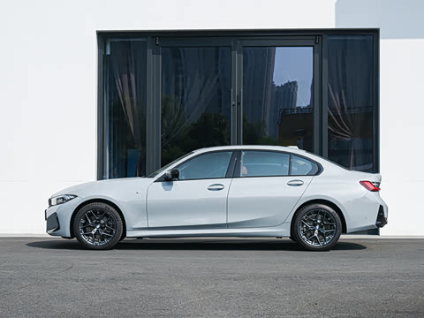 2025�� 330Li M�˶���ҹ��װ