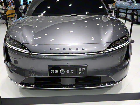 2024�� ���� 736km UItra