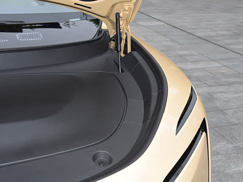 2025�� Ultra ���̰�