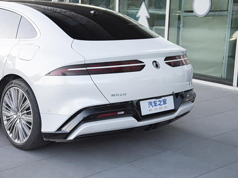 2024�� 1100km ����Ultra��