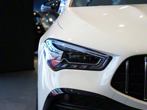 2025�� AMG CLA 35 4MATIC