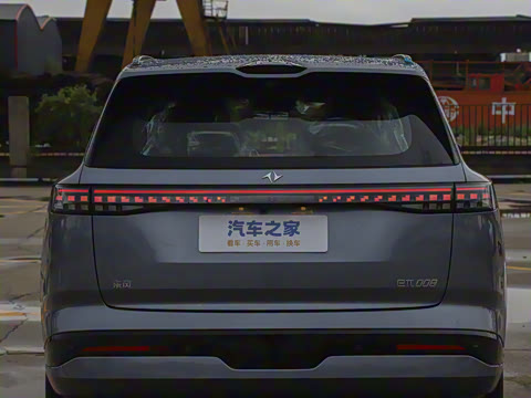 2025�� 210Ultra���Ȱ� 6��