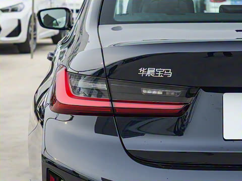 2025�� 325Li M�˶���װ