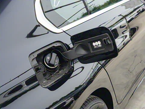 2025�� 325Li M�˶���װ