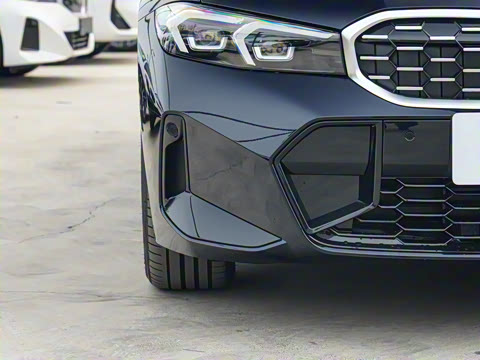 2025�� 325Li M�˶���װ