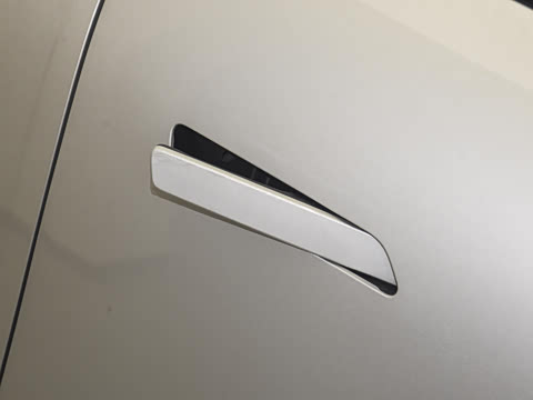 2025�� 636Ultra�Ǽݰ� 6��