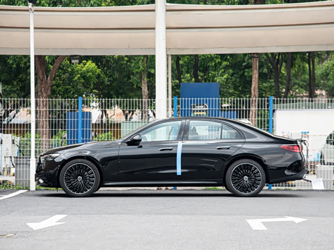 2024�� E 300 �������˶���