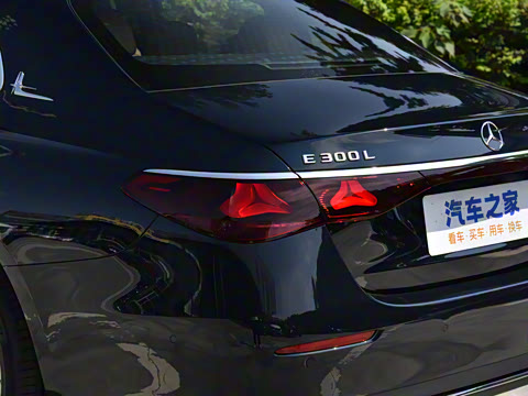 2025�� E 300 L ʱ����