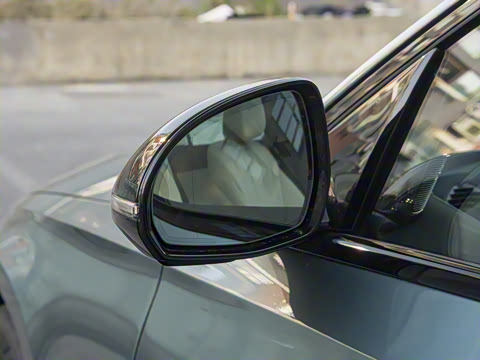 2025�� E 300 ʱ�����˶���