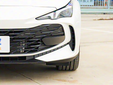 2025�� 2.0T 405 AT������