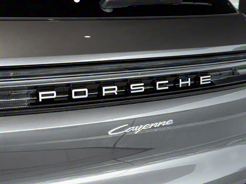 2025�� Cayenne 3.0T ���۰�