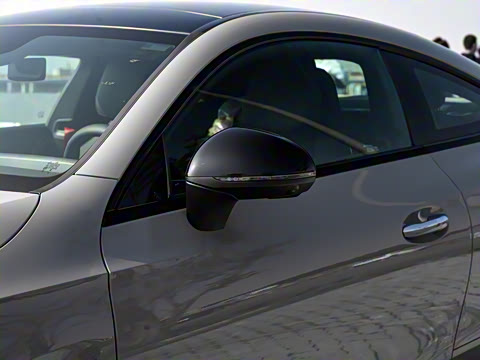 2024�� AMG CLE 53 4MATIC+ ���ܳ�