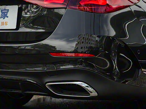 2025�� �Ŀ� E 260 �˶���