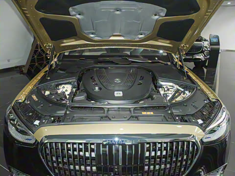 2025�� �Ŀ� S 680 4MATIC