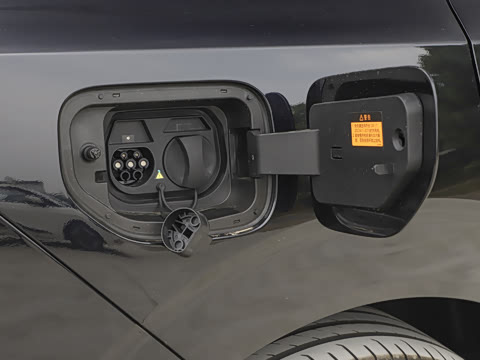 2025�� 636Max�Ǽݰ� 6��