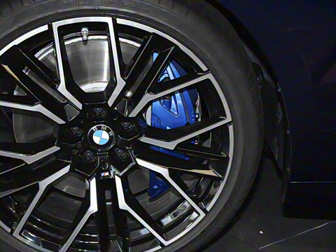 2022�� 840i ˫�Ž��ܳ� M�˶���װ