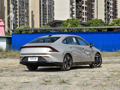 2025�� 610km �����콢��