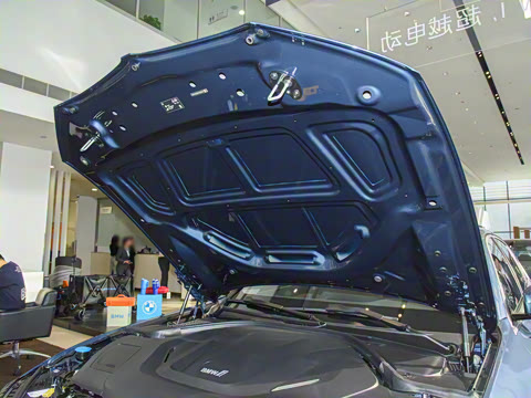 2025�� eDrive 35 L