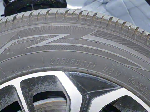 2023�� EV 500��Ļ��ͻ���