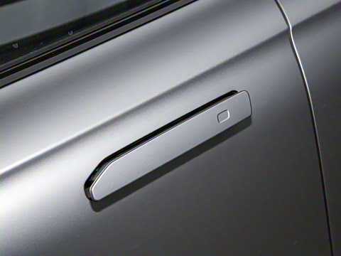 2025�� 100������Plus����